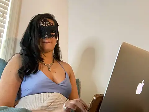 desiiiinigal online show from 1, 4, 2026