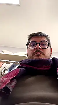 Luigi1990  online show from 28, 1, 2025