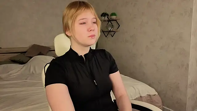 Snapshot of Amy_Kimberlly chatting on 14, 11, 2025 Amy Kimberlly online show from 14, 11, 2025