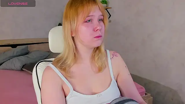 Snapshot of Amy_Kimberlly chatting on 3, 12, 2025 Amy Kimberlly online show from 3, 12, 2025