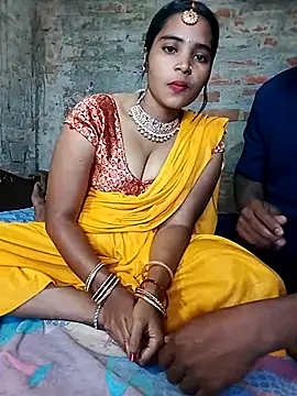 Snapshot of Simrandeshipp chatting on 6, 3, 2025 Simrandeshipp online show from 6, 3, 2025