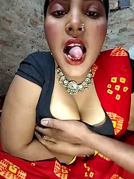 Snapshot of Simrandeshipp chatting on 22, 12, 2025 Simrandeshipp online show from 22, 12, 2025