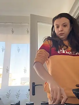 bunnythetailor online show from 14, 12, 2025