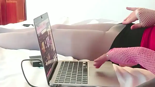 Snapshot of Cucked_Sissy_Bitch chatting on 23, 2, 2026 Cucked Sissy Bitch online show from 23, 2, 2026