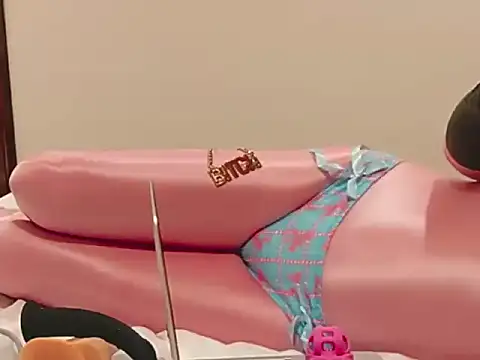 Snapshot of Cucked_Sissy_Bitch chatting on 27, 2, 2026 Cucked Sissy Bitch online show from 27, 2, 2026