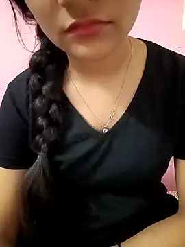 Snapshot of Tanu-00 chatting on 18, 12, 2025 Tanu-00 online show from 18, 12, 2025