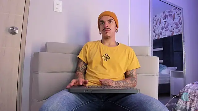 Snapshot of kaletattoo chatting on 26, 9, 2025 kaletattoo online show from 26, 9, 2025