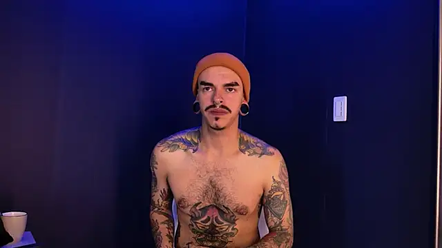 Snapshot of kaletattoo chatting on 3, 10, 2025 kaletattoo online show from 3, 10, 2025