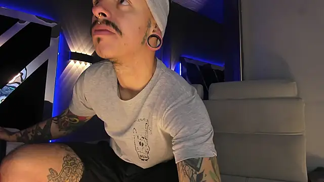 Snapshot of kaletattoo chatting on 23, 2, 2026 kaletattoo online show from 23, 2, 2026