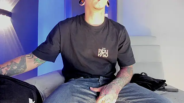 Snapshot of kaletattoo chatting on 5, 3, 2026 kaletattoo online show from 5, 3, 2026