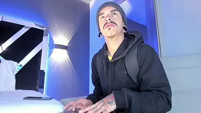 Snapshot of kaletattoo chatting on 9, 3, 2026 kaletattoo online show from 9, 3, 2026