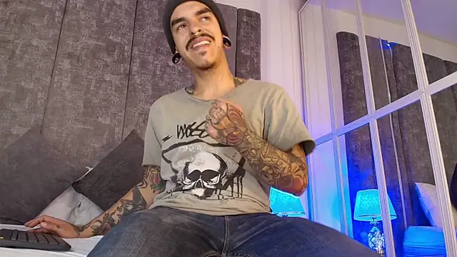 Snapshot of kaletattoo chatting on 25, 5, 2026 kaletattoo online show from 25, 5, 2026