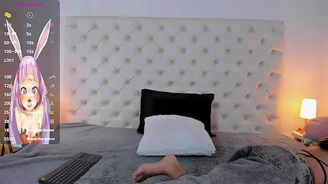 esmeralda06 online show from 4, 2, 2025