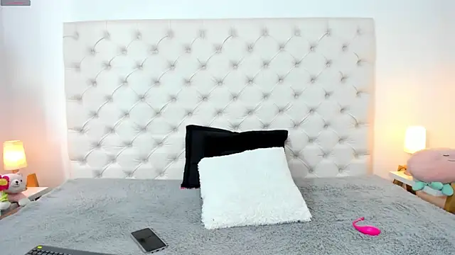 esmeralda06 online show from 4, 3, 2025