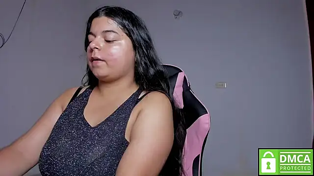 Snapshot of Little_Shaara chatting on 2, 10, 2025 Little Shaara online show from 2, 10, 2025