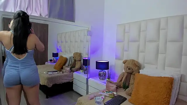 Snapshot of Ariana_rouse chatting on 21, 3, 2026 Ariana rouse online show from 21, 3, 2026