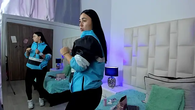 Ariana rouse online show from 30, 4, 2026
