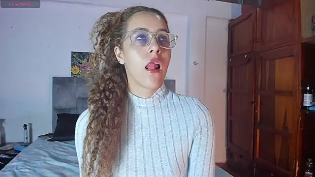 Isangel  online show from 17, 9, 2025