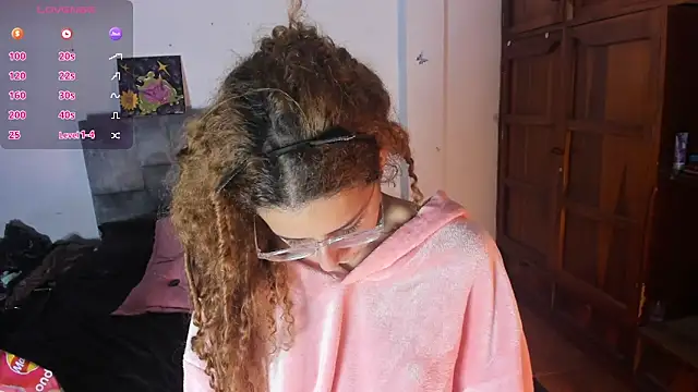 Isangel  online show from 3, 10, 2025