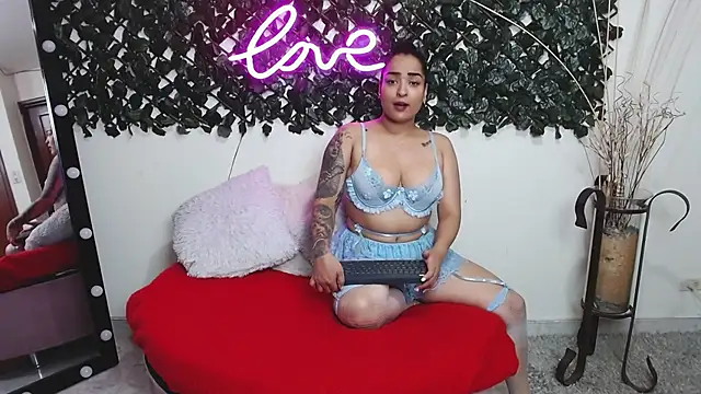 AlejandraNavarro online show from 1, 2, 2025