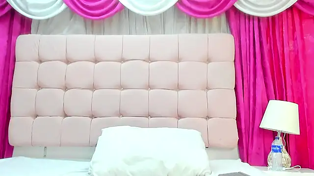 CanelaDevil  online show from 29, 9, 2025