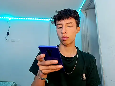 Snapshot of Juanmres chatting on 9, 10, 2025 Juanmres online show from 9, 10, 2025