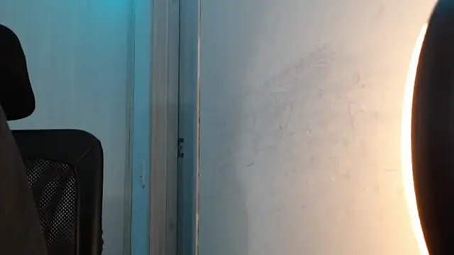 Snapshot of Juanmres chatting on 14, 10, 2025 Juanmres online show from 14, 10, 2025