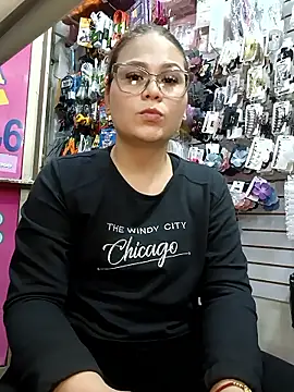 Snapshot of Vale_Saenzz chatting on 8, 1, 2026 Vale Saenzz online show from 8, 1, 2026