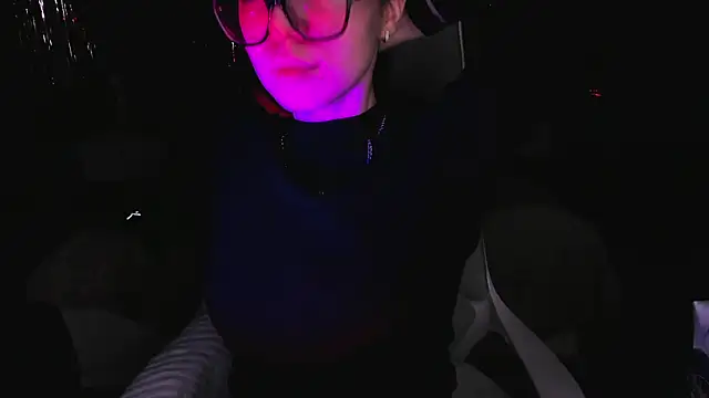 Snapshot of Alikka_Shykitty chatting on 9, 3, 2025 Alikka Shykitty online show from 9, 3, 2025