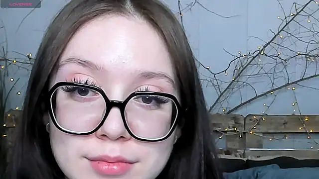 Snapshot of Alikka_Shykitty chatting on 13, 3, 2025 Alikka Shykitty online show from 13, 3, 2025