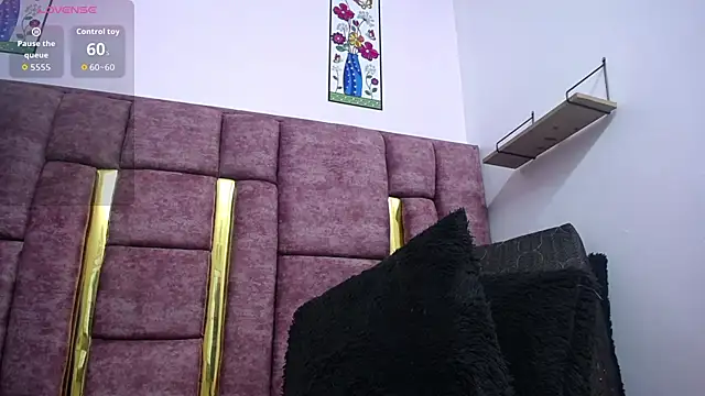 Snapshot of VICTORIAHANK_ chatting on 13, 1, 2026 VICTORIAHANK online show from 13, 1, 2026