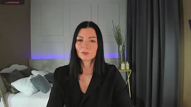 MonicaCheerful online show from 28, 1, 2025