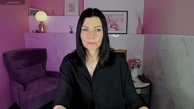 MonicaCheerful online show from 30, 1, 2025