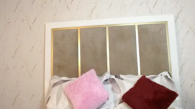 IsabelaWoods online show from 23, 2, 2025