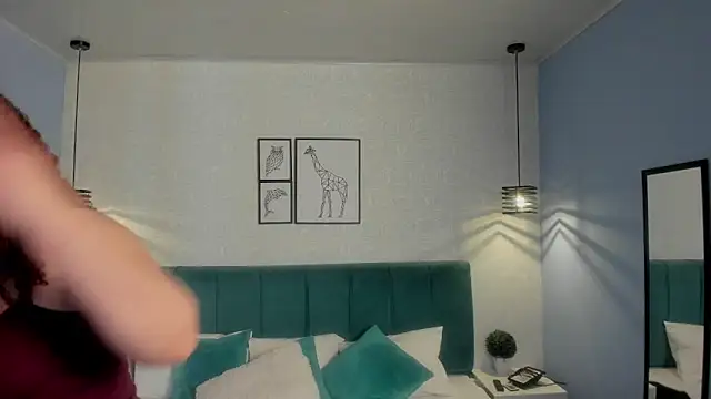 ninna curly online show from 5, 11, 2025