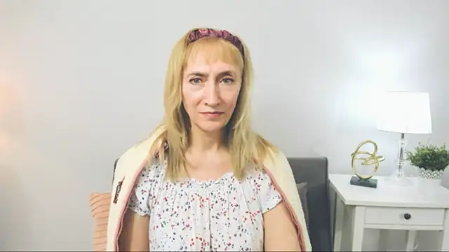 MargaretMilf69 online show from 15, 2, 2025