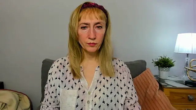 MargaretMilf69 online show from 25, 2, 2025