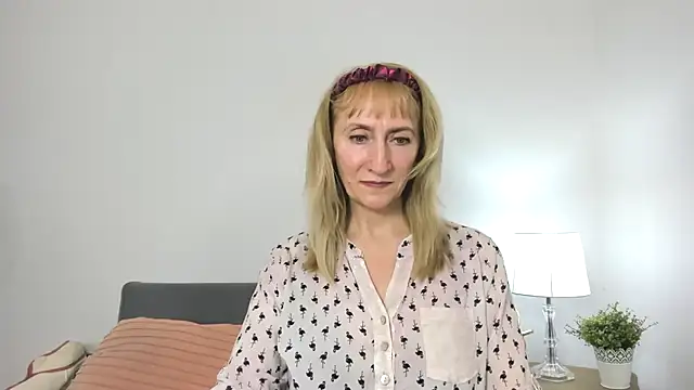 MargaretMilf69 online show from 27, 2, 2025