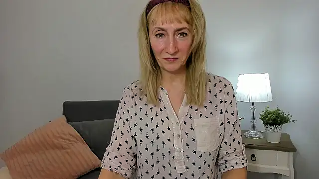 MargaretMilf69 online show from 28, 2, 2025