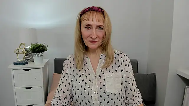 MargaretMilf69 online show from 9, 3, 2025