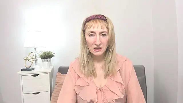 MargaretMilf69 online show from 14, 3, 2025