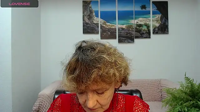 Snapshot of SexyGrandma_ chatting on 7, 2, 2025 SexyGrandma online show from 7, 2, 2025