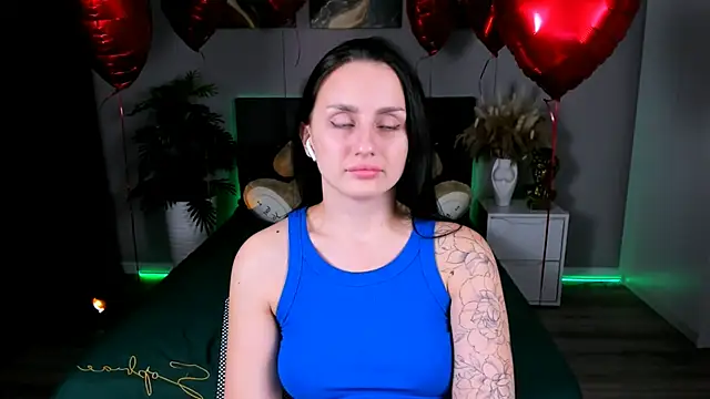 EmiliaBeynard online show from 24, 2, 2025