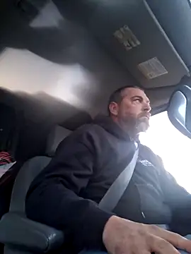 thickdaddy2982 online show from 28, 1, 2025