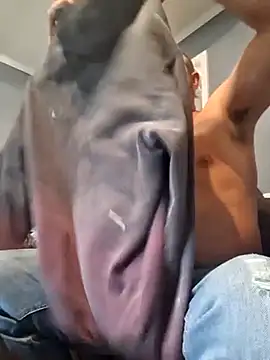 thickdaddy2982 online show from 12, 2, 2025