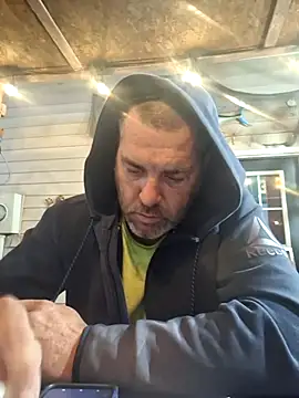 thickdaddy2982 online show from 21, 3, 2025