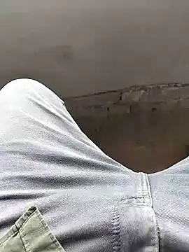 xmanrawan2 online show from 16, 2, 2025