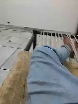 xmanrawan2 online show from 12, 3, 2025