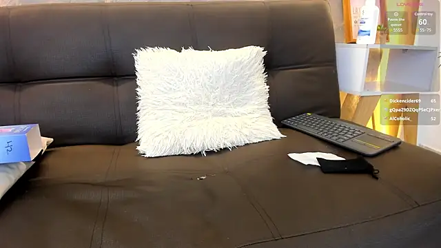 Snapshot of Shanntal_ chatting on 7, 3, 2025 Shanntal  online show from 7, 3, 2025