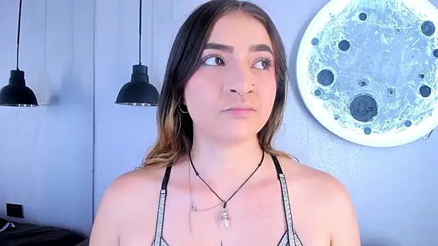 Snapshot of Shanntal_ chatting on 19, 9, 2025 Shanntal  online show from 19, 9, 2025